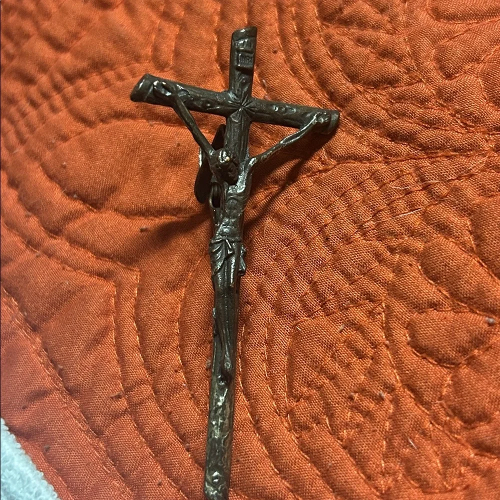 Antique-Style‎ Silver Cross Clamp Set